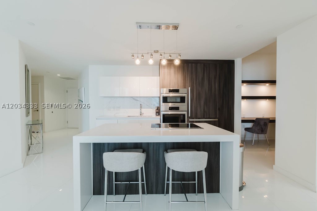 851 NE 1st Ave #2303 Miami, FL 33132