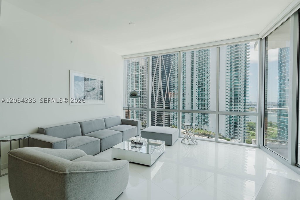 851 NE 1st Ave #2303 Miami, FL 33132