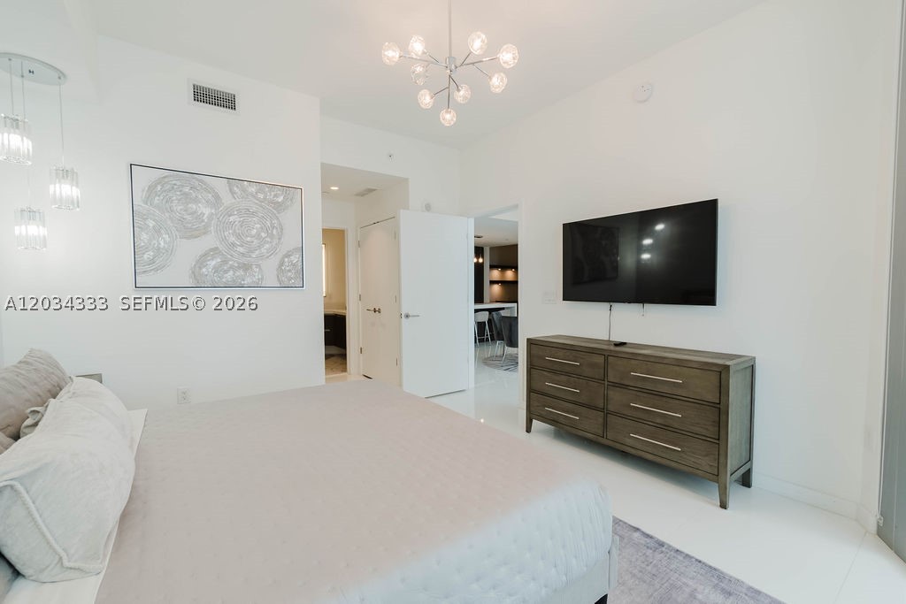 851 NE 1st Ave #2303 Miami, FL 33132