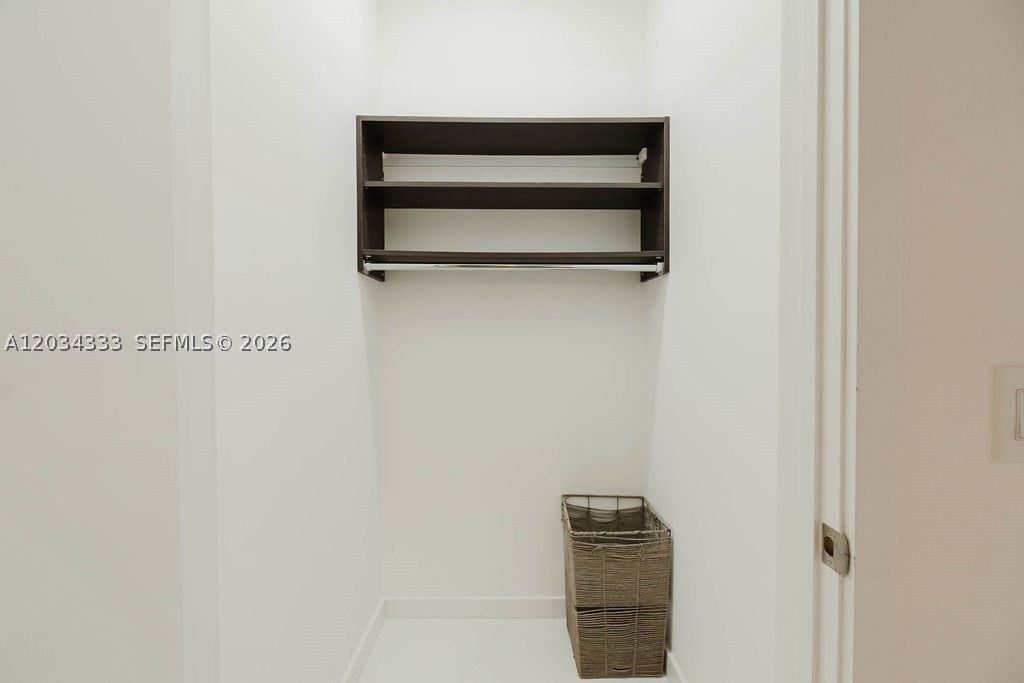 851 NE 1st Ave #2303 Miami, FL 33132