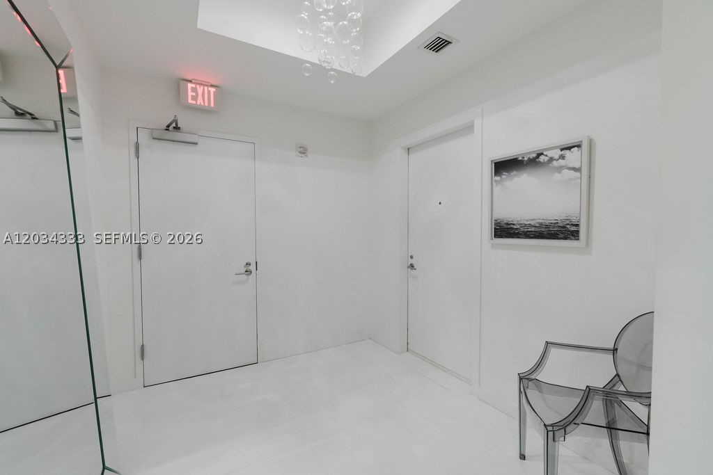 851 NE 1st Ave #2303 Miami, FL 33132