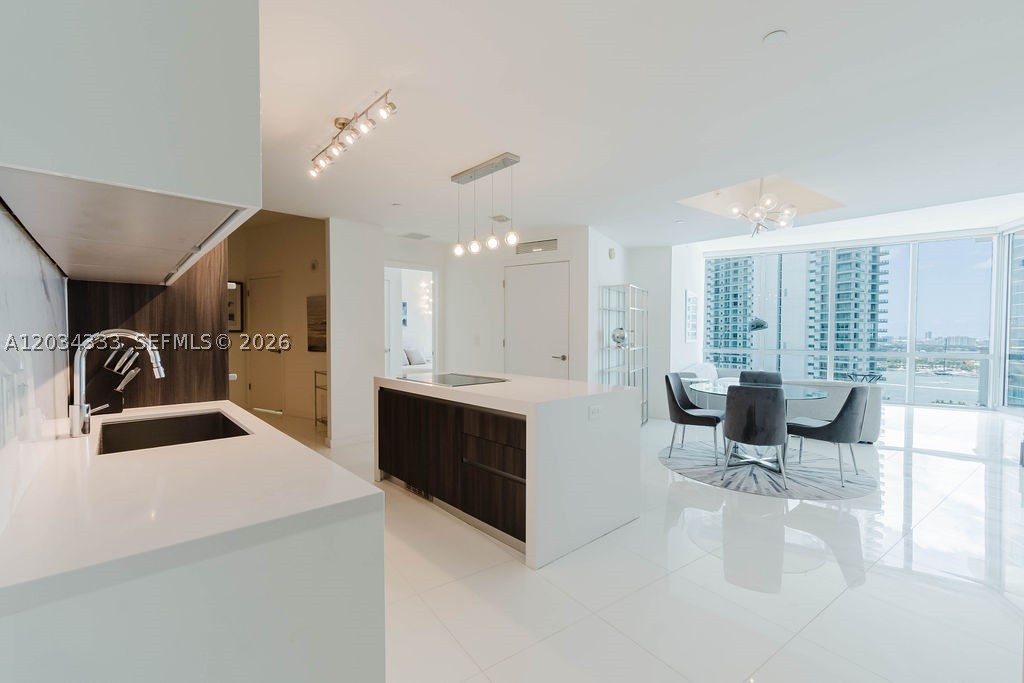851 NE 1st Ave #2303 Miami, FL 33132