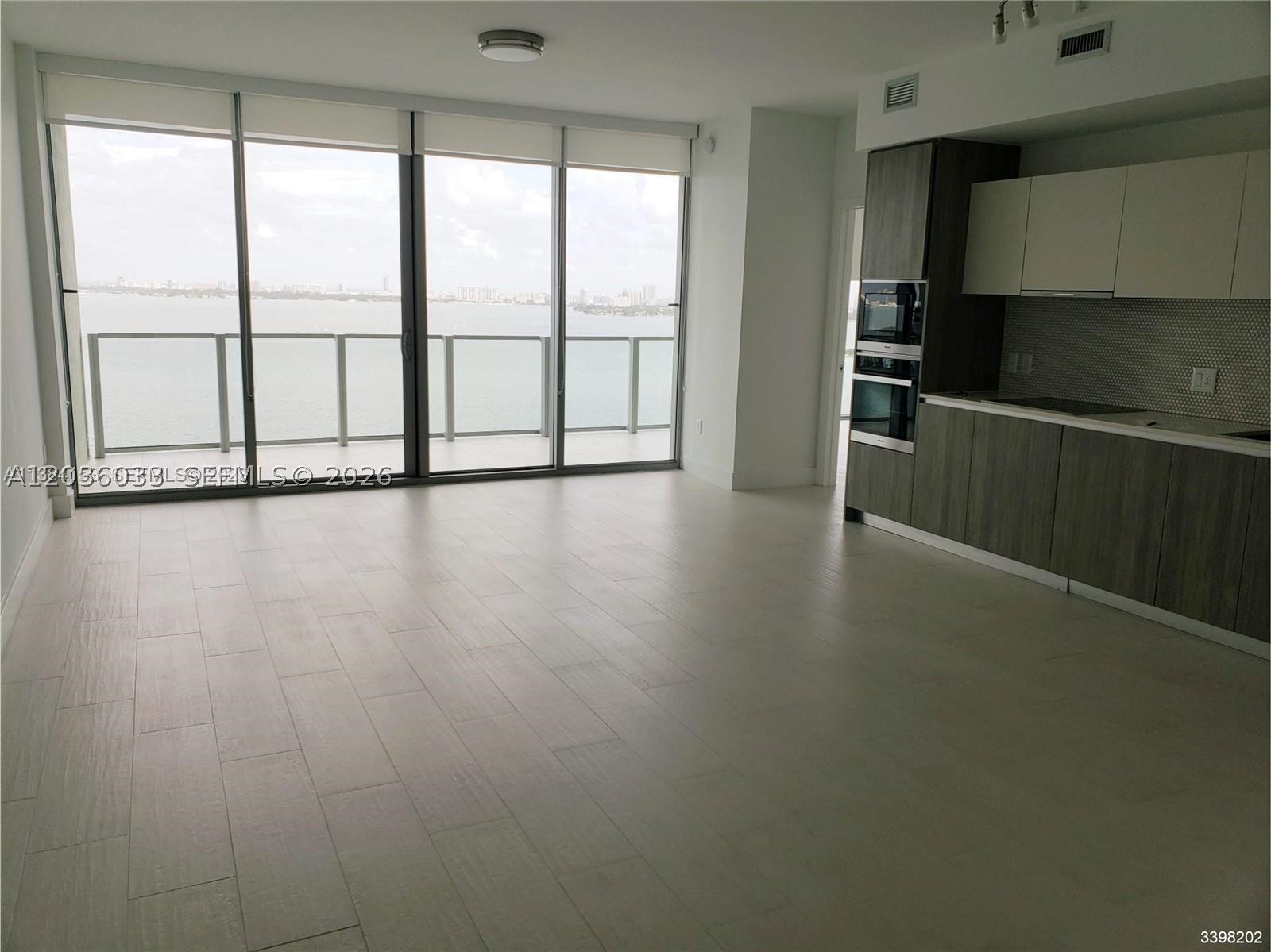 image Biscayne Beach2