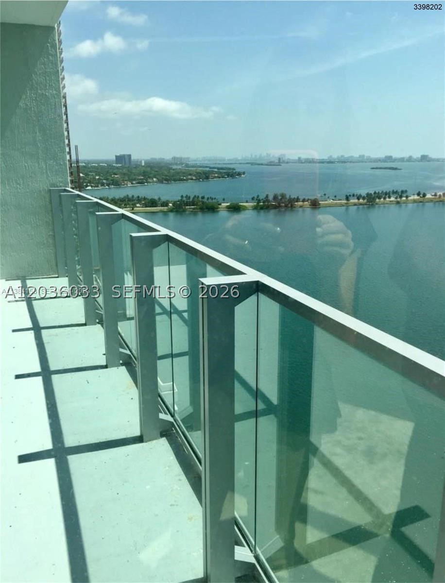 image Biscayne Beach3