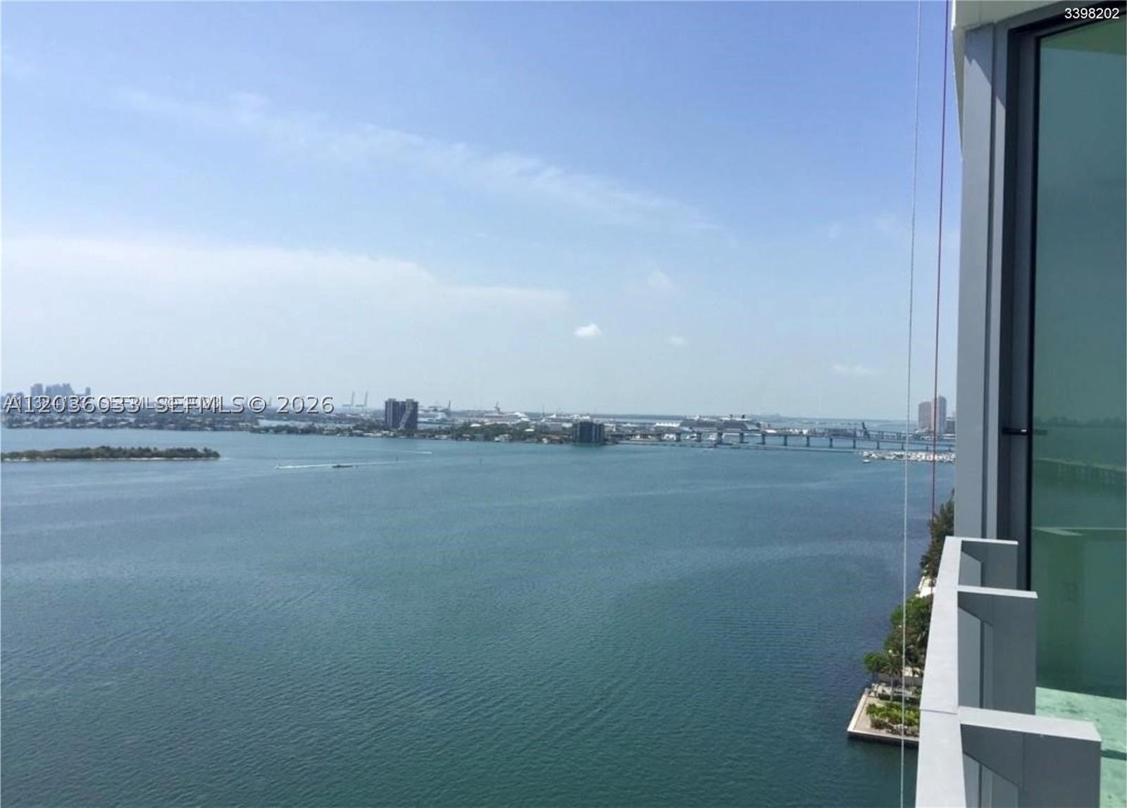 image Biscayne Beach4
