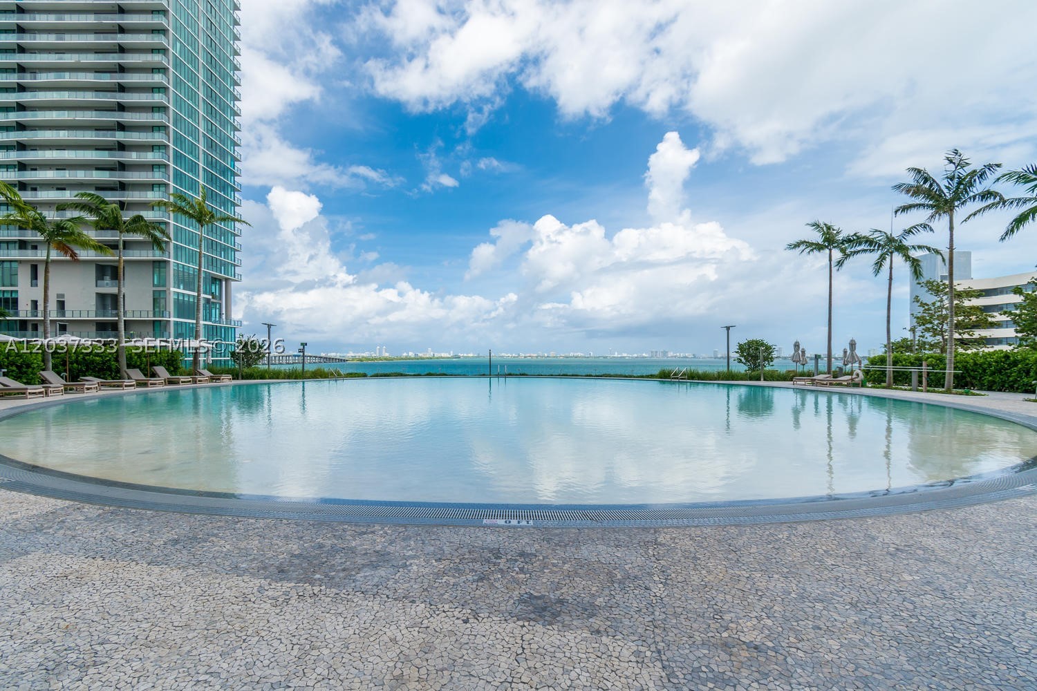 image Paraiso Bay57