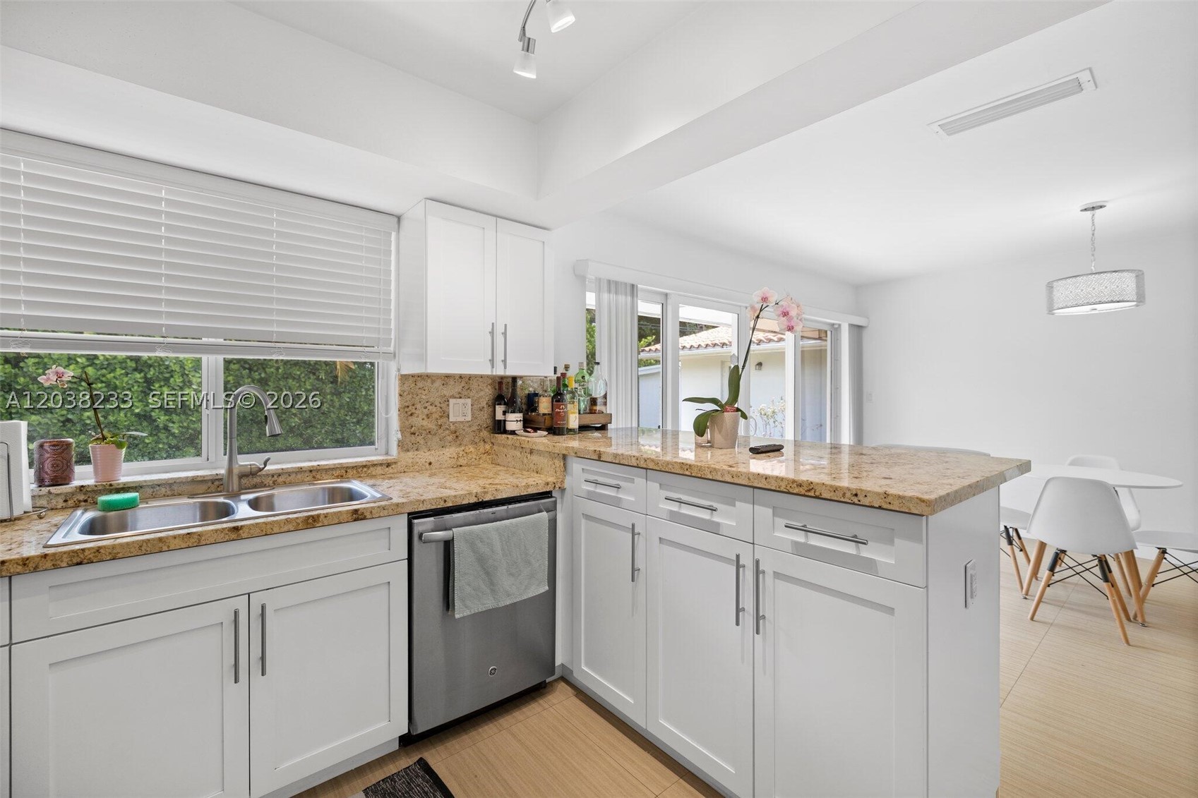 811 Capri St Coral Gables, FL 33134