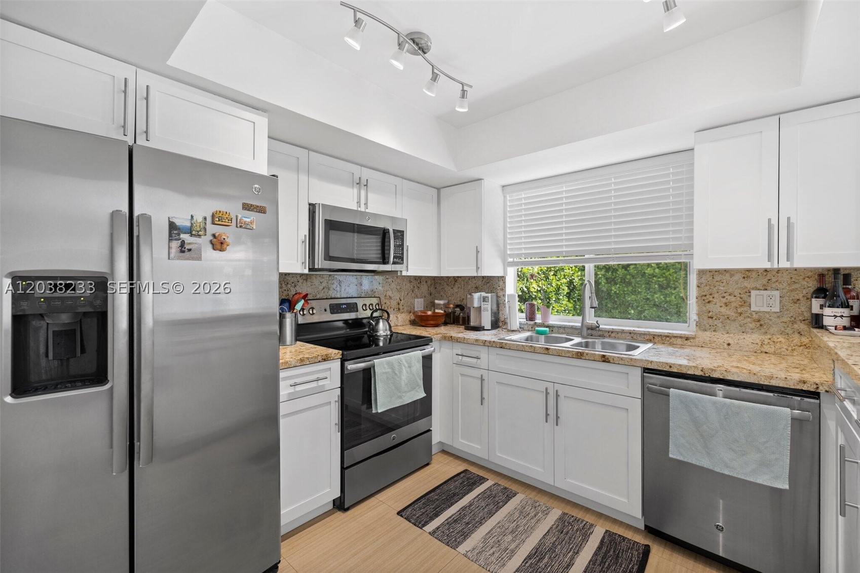 811 Capri St Coral Gables, FL 33134