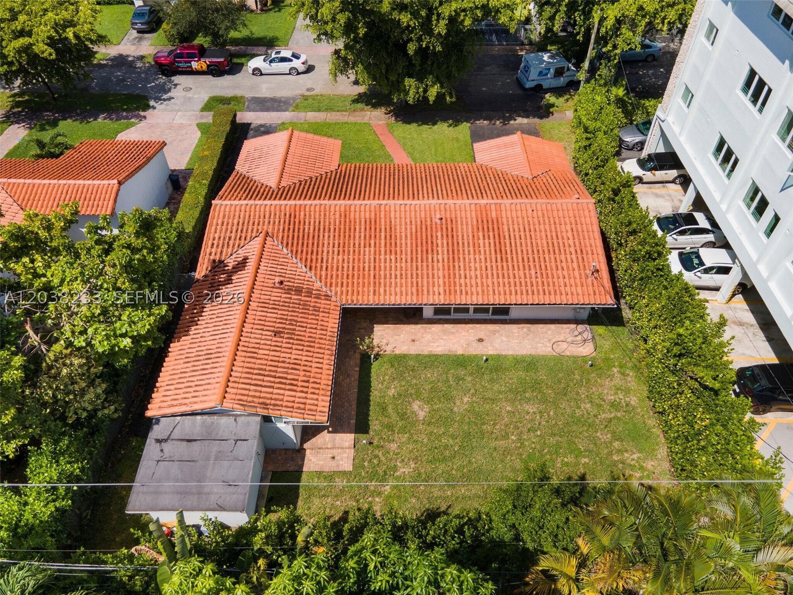 811 Capri St Coral Gables, FL 33134