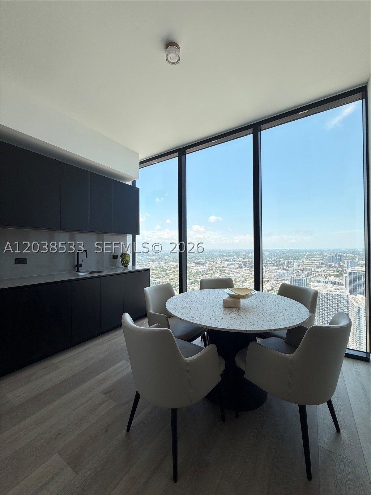 20 NE 11th St #5305 Miami, FL 33132