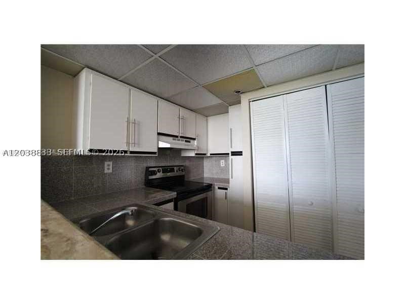 image Brickell Key Two0