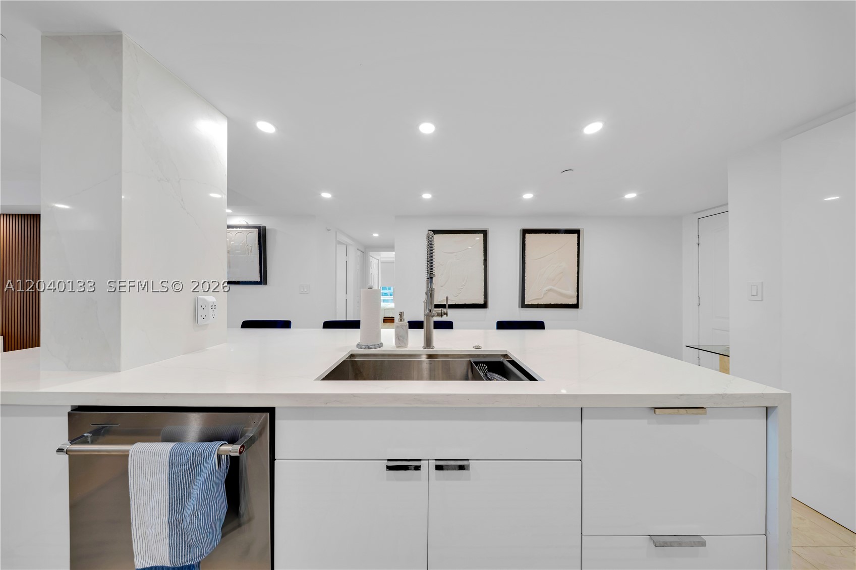 2101 Brickell Ave #1907 Miami, FL 33129