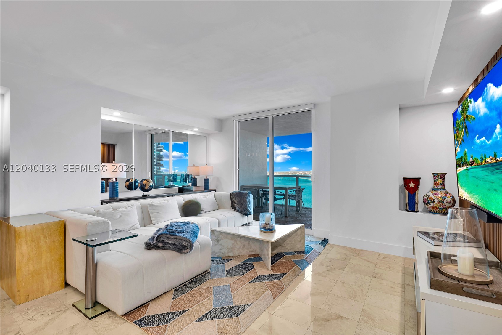 2101 Brickell Ave #1907 Miami, FL 33129
