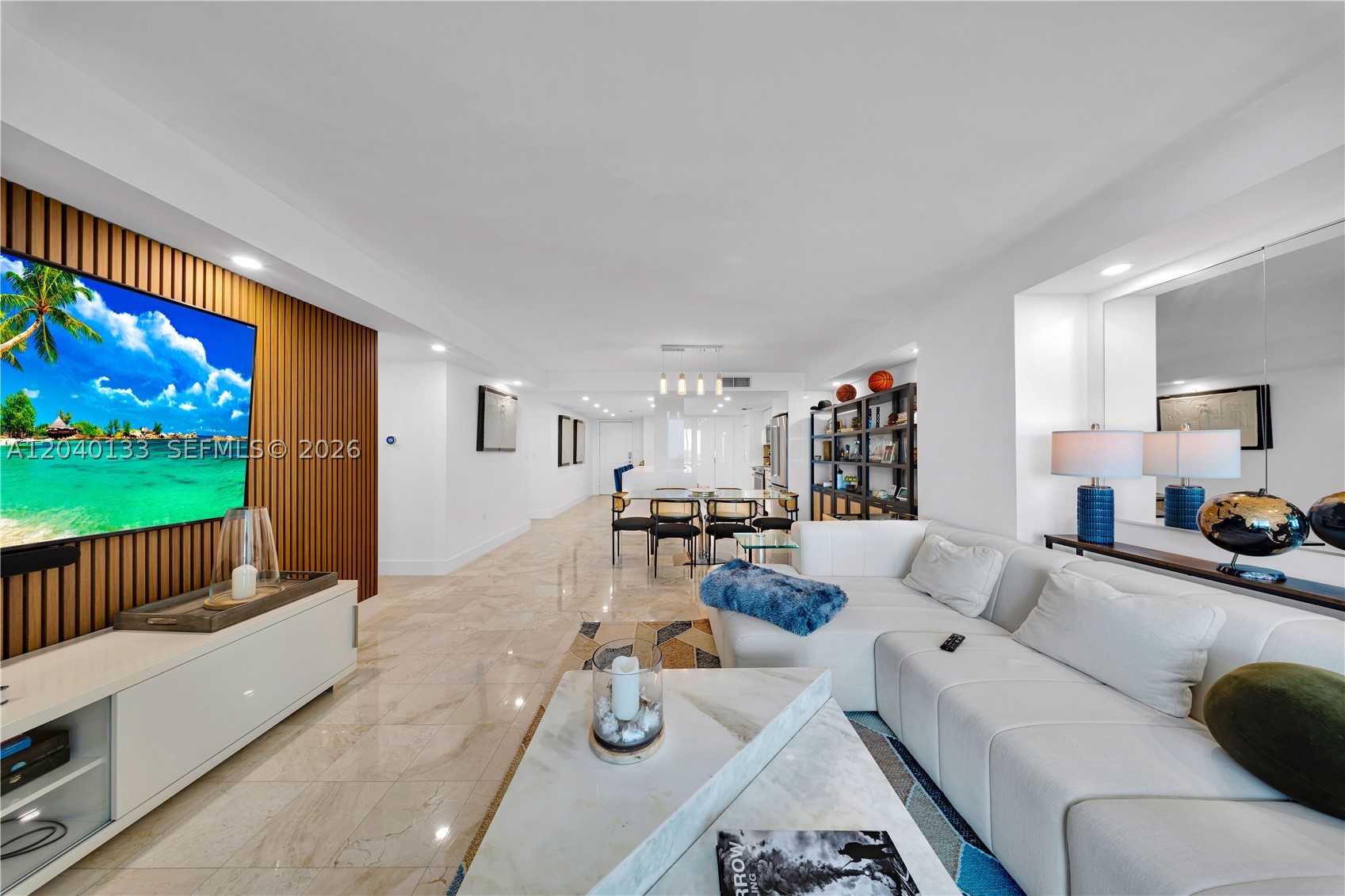 2101 Brickell Ave #1907 Miami, FL 33129