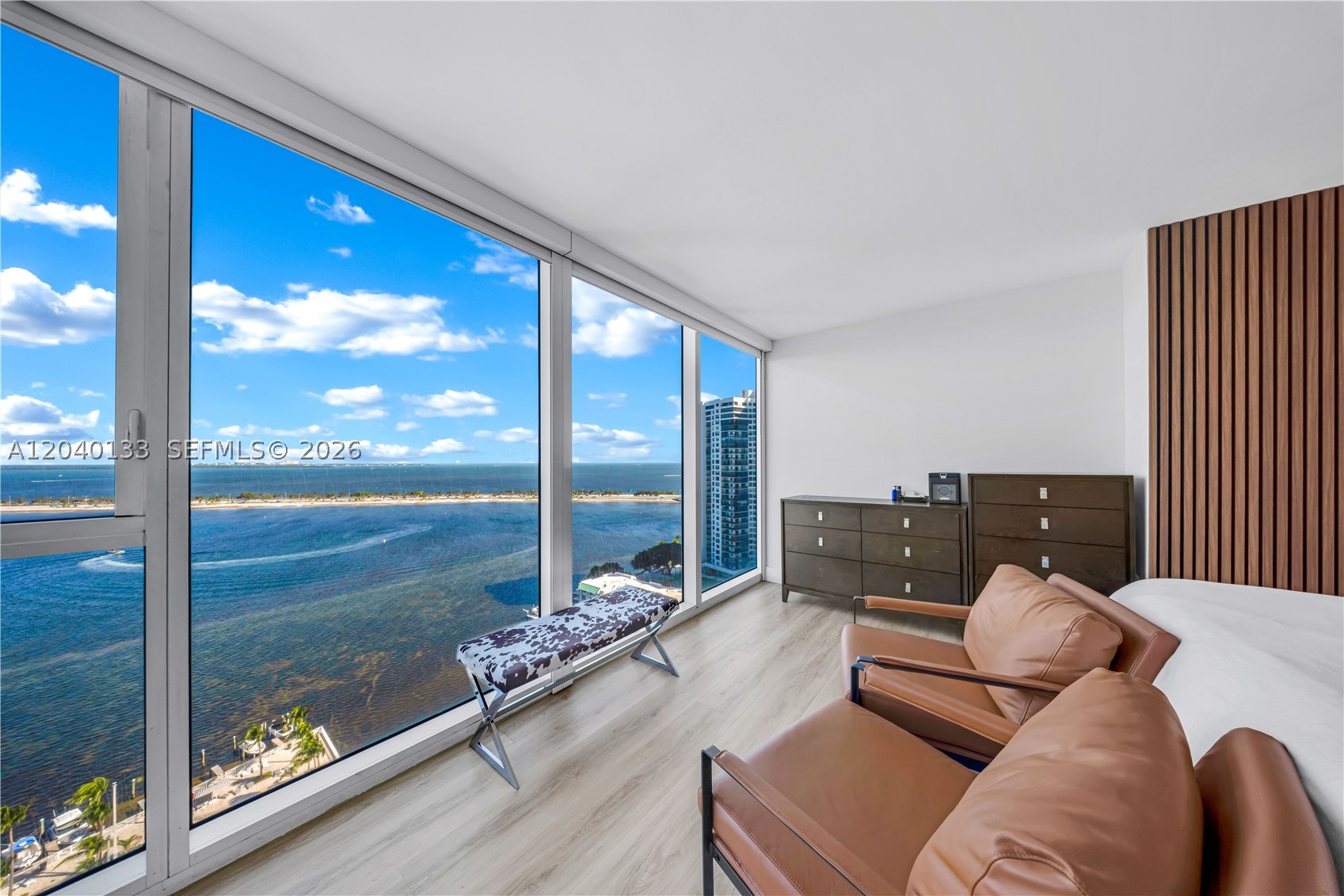 2101 Brickell Ave #1907 Miami, FL 33129