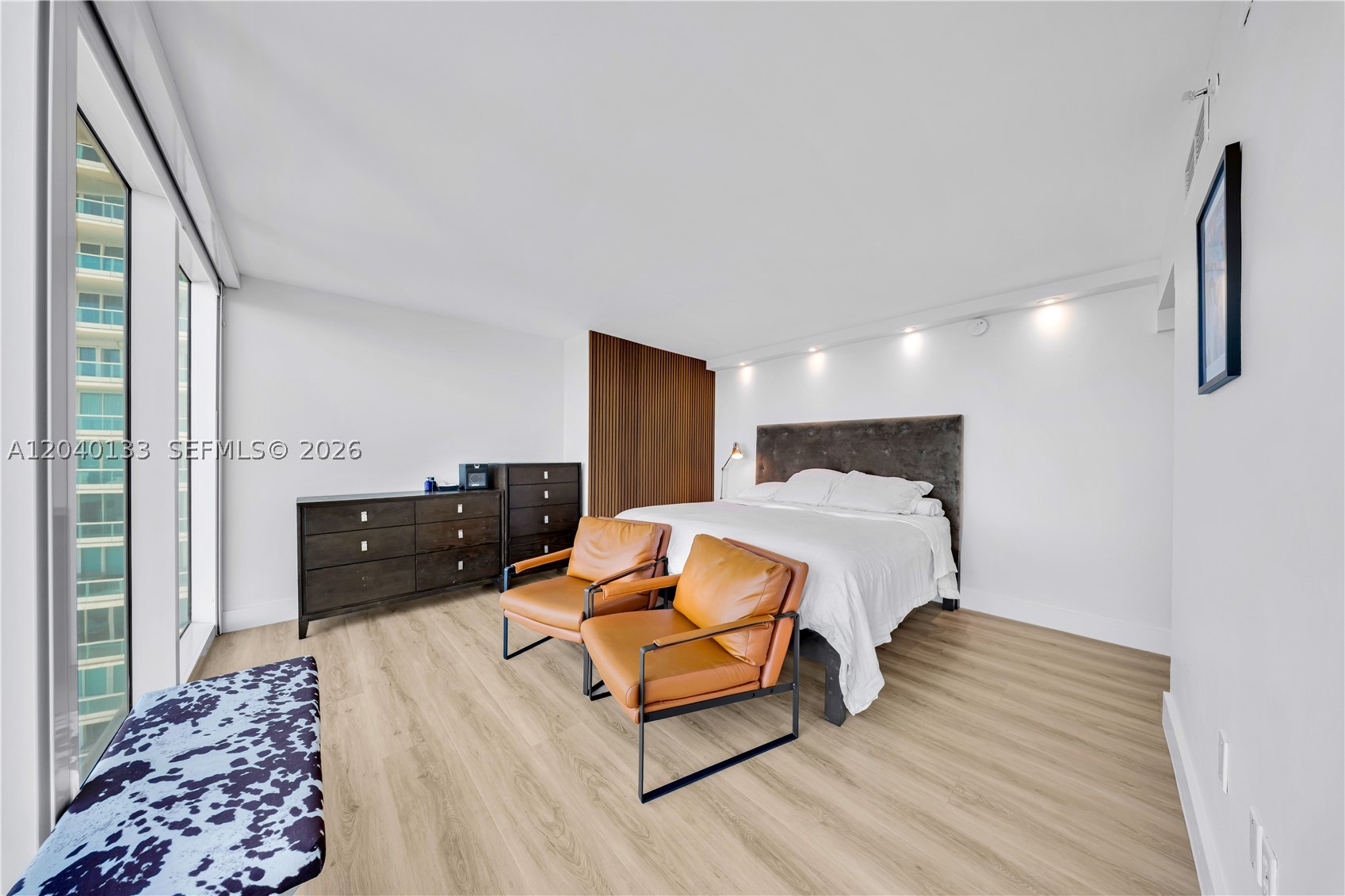 2101 Brickell Ave #1907 Miami, FL 33129