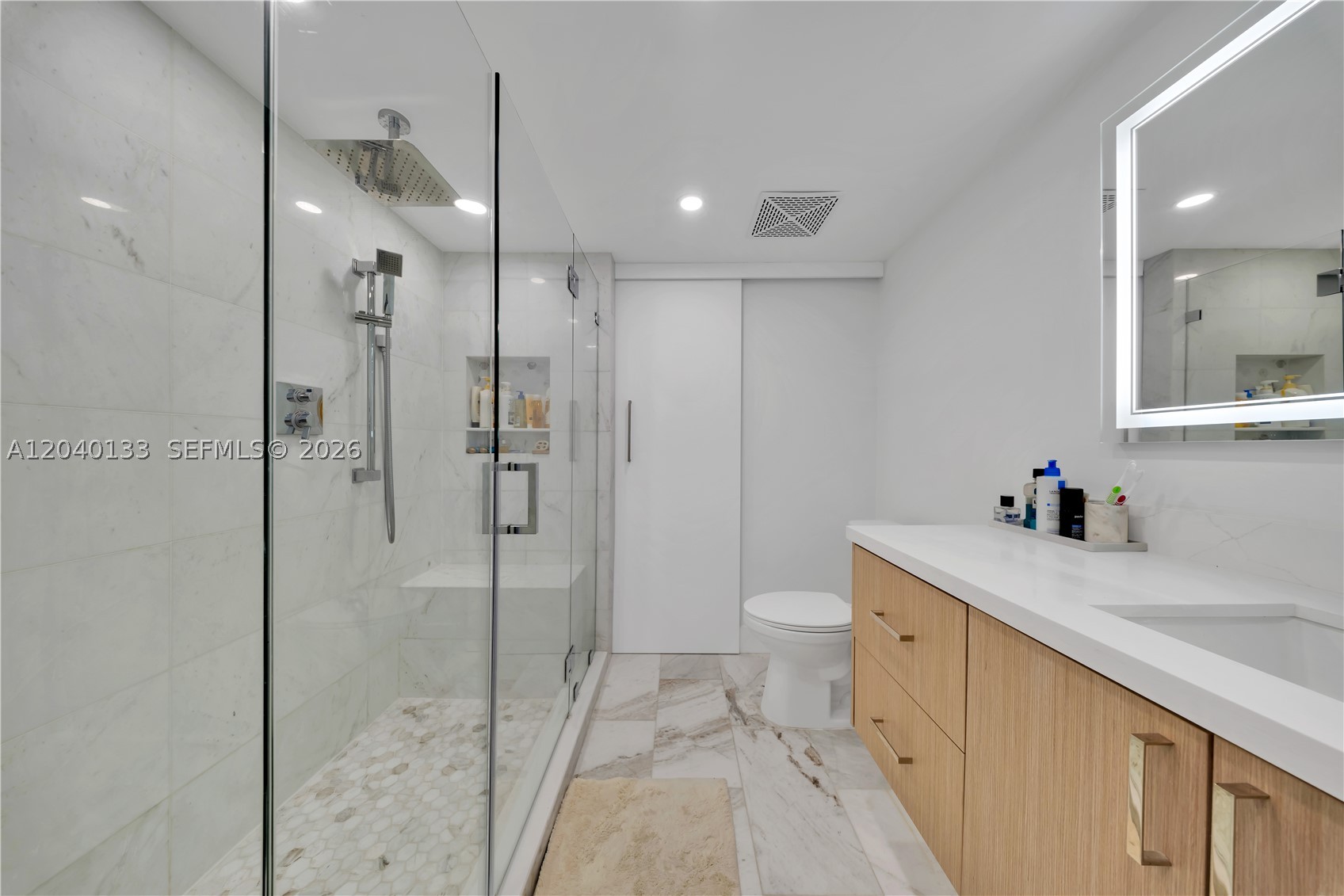 2101 Brickell Ave #1907 Miami, FL 33129