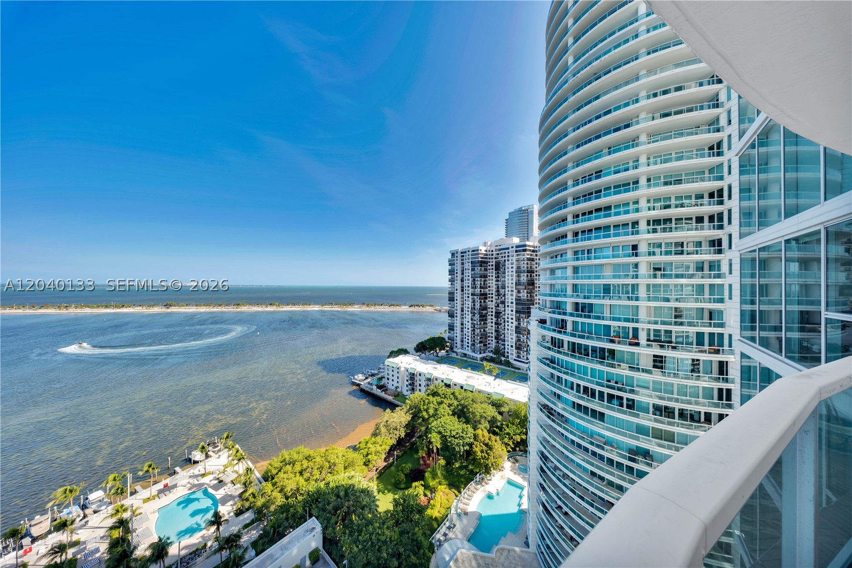 2101 Brickell Ave #1907 Miami, FL 33129