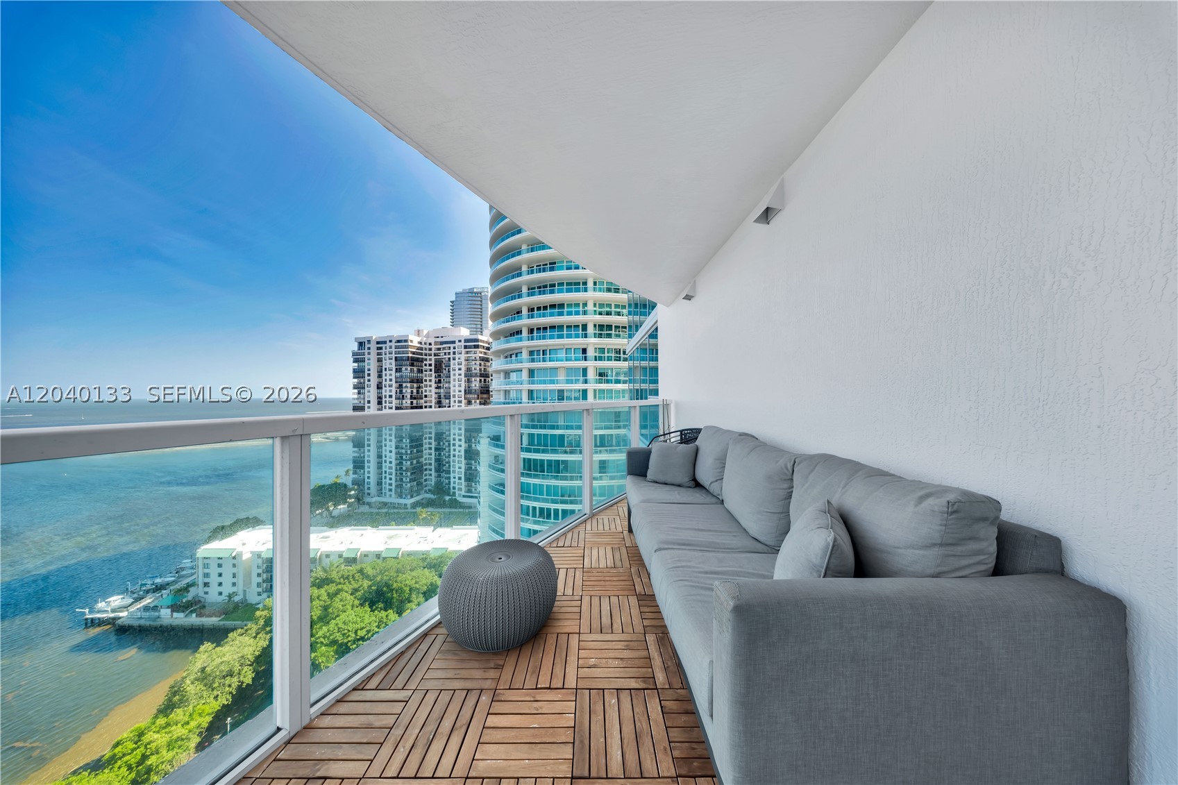 2101 Brickell Ave #1907 Miami, FL 33129