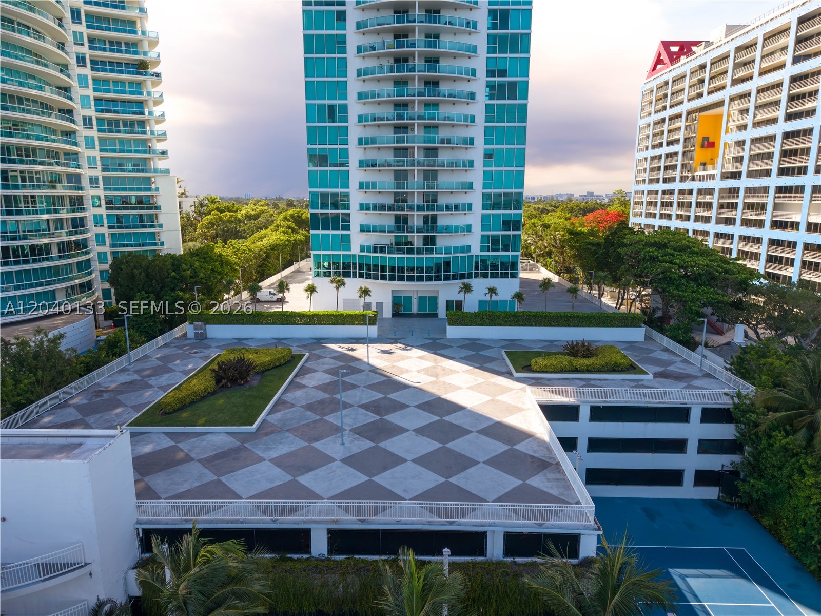 2101 Brickell Ave #1907 Miami, FL 33129