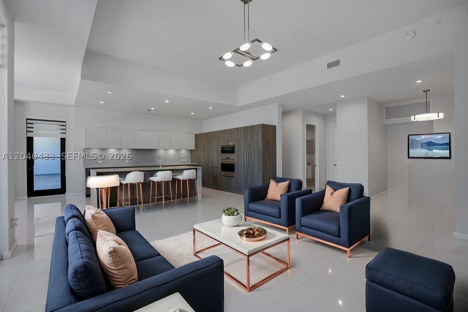 275 Giralda Ave #6C Coral Gables, FL 33134
