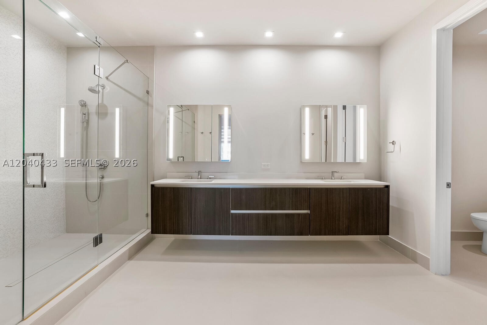 275 Giralda Ave #6C Coral Gables, FL 33134
