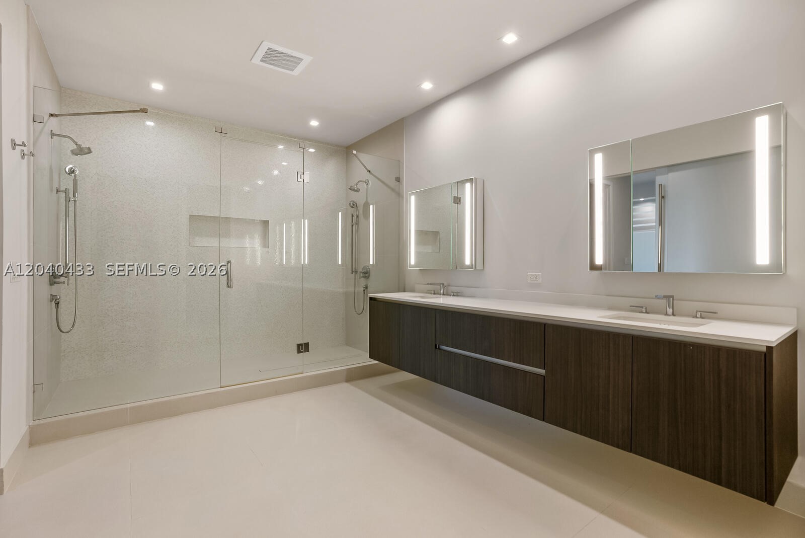275 Giralda Ave #6C Coral Gables, FL 33134