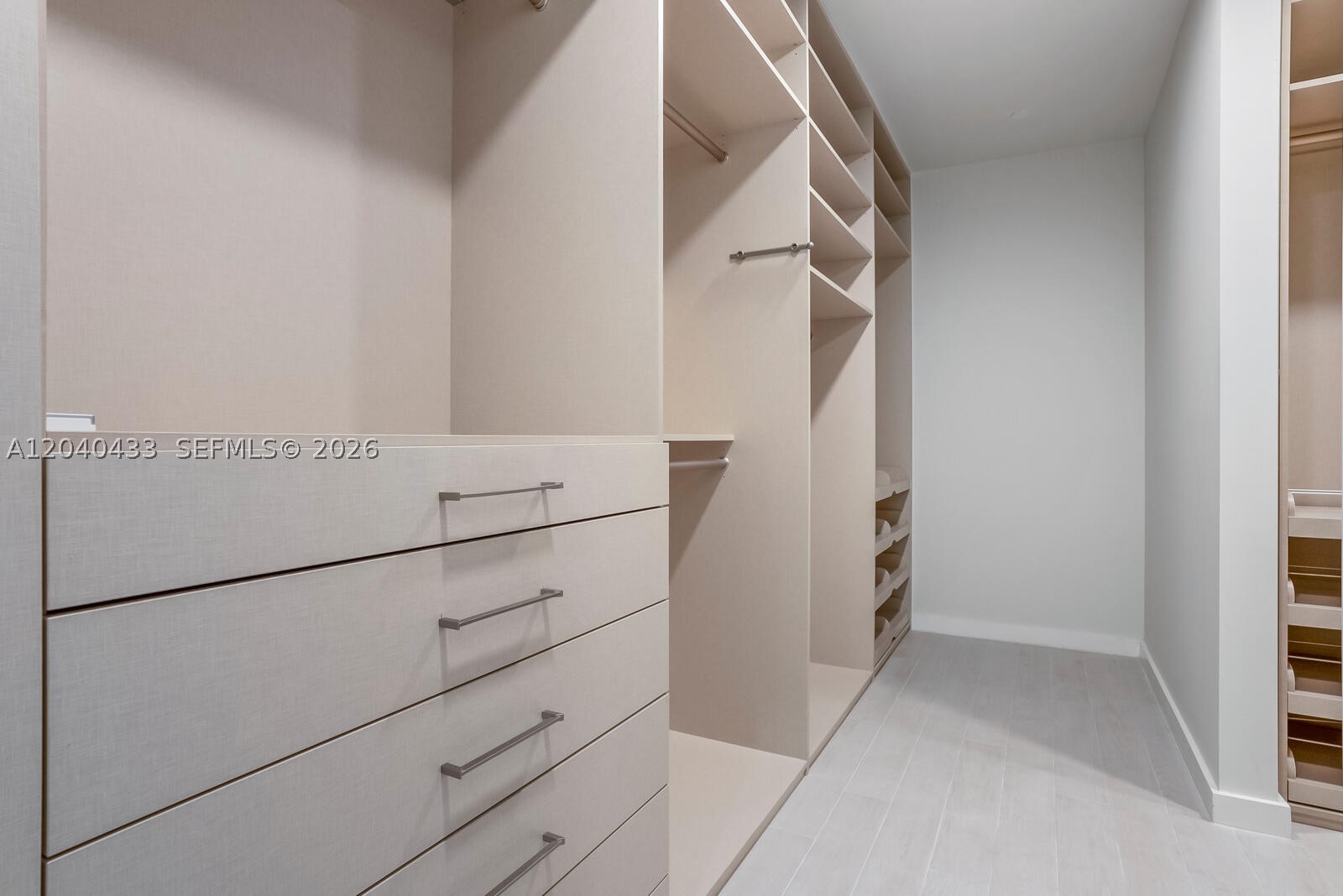 275 Giralda Ave #6C Coral Gables, FL 33134