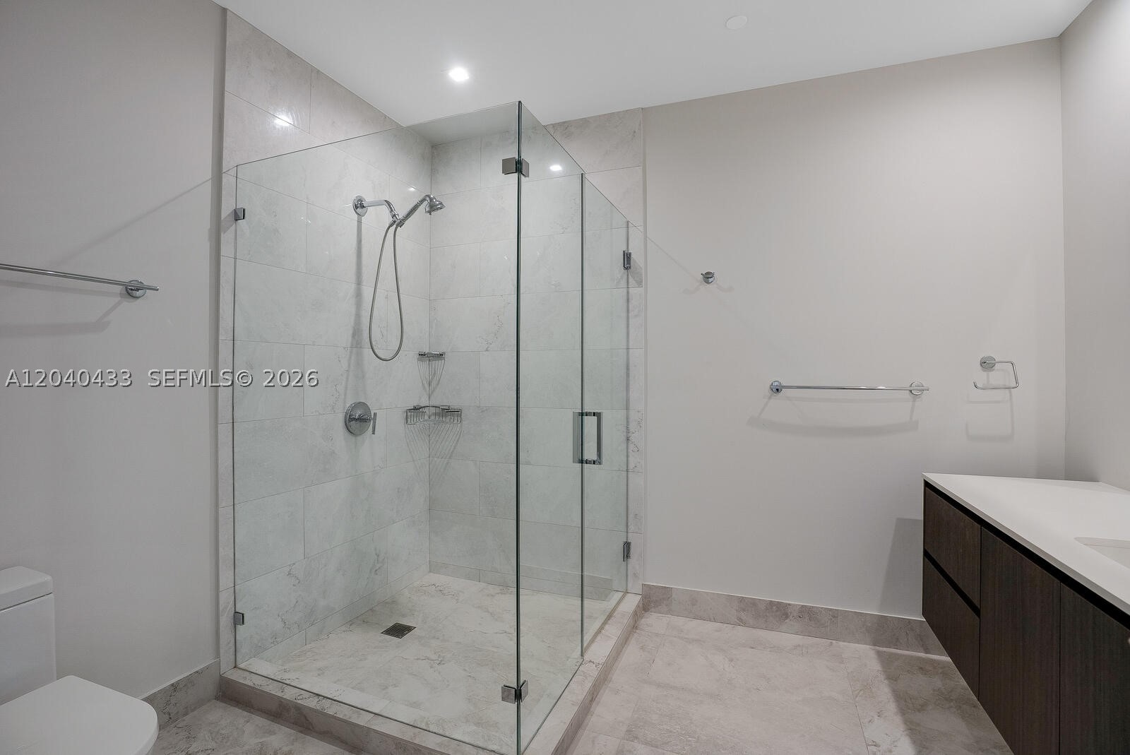 275 Giralda Ave #6C Coral Gables, FL 33134