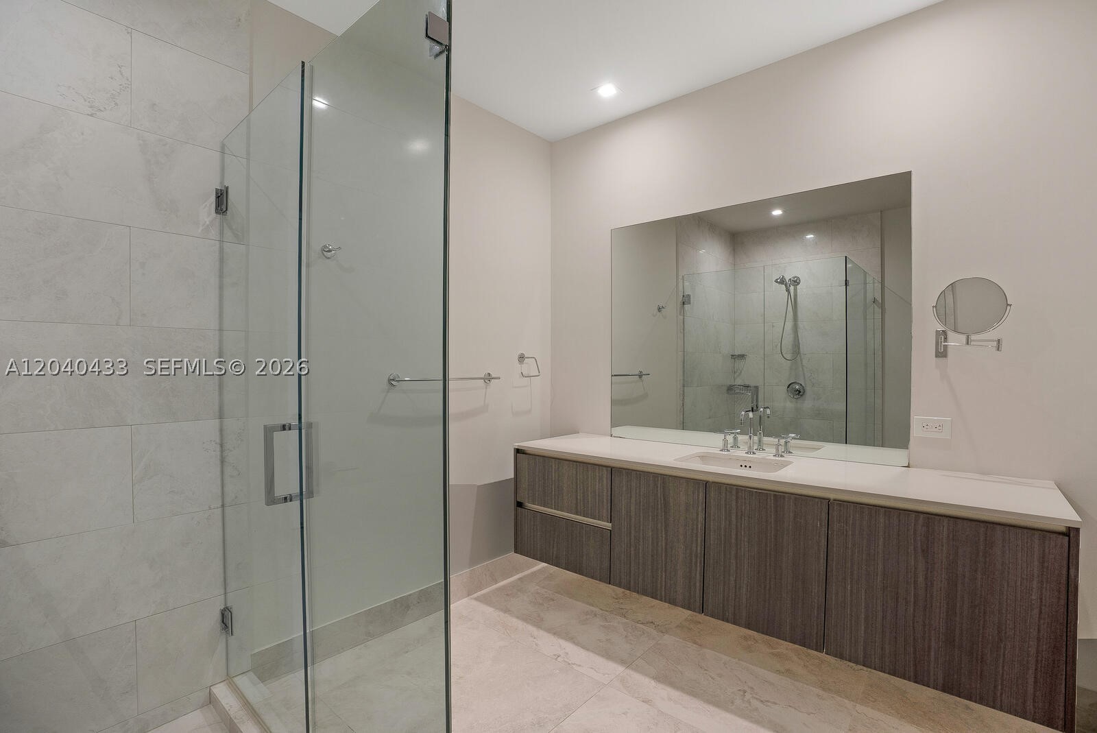 275 Giralda Ave #6C Coral Gables, FL 33134