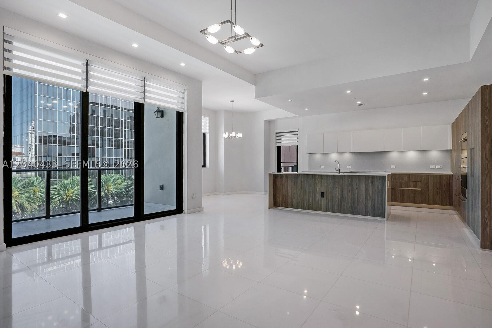275 Giralda Ave #6C Coral Gables, FL 33134