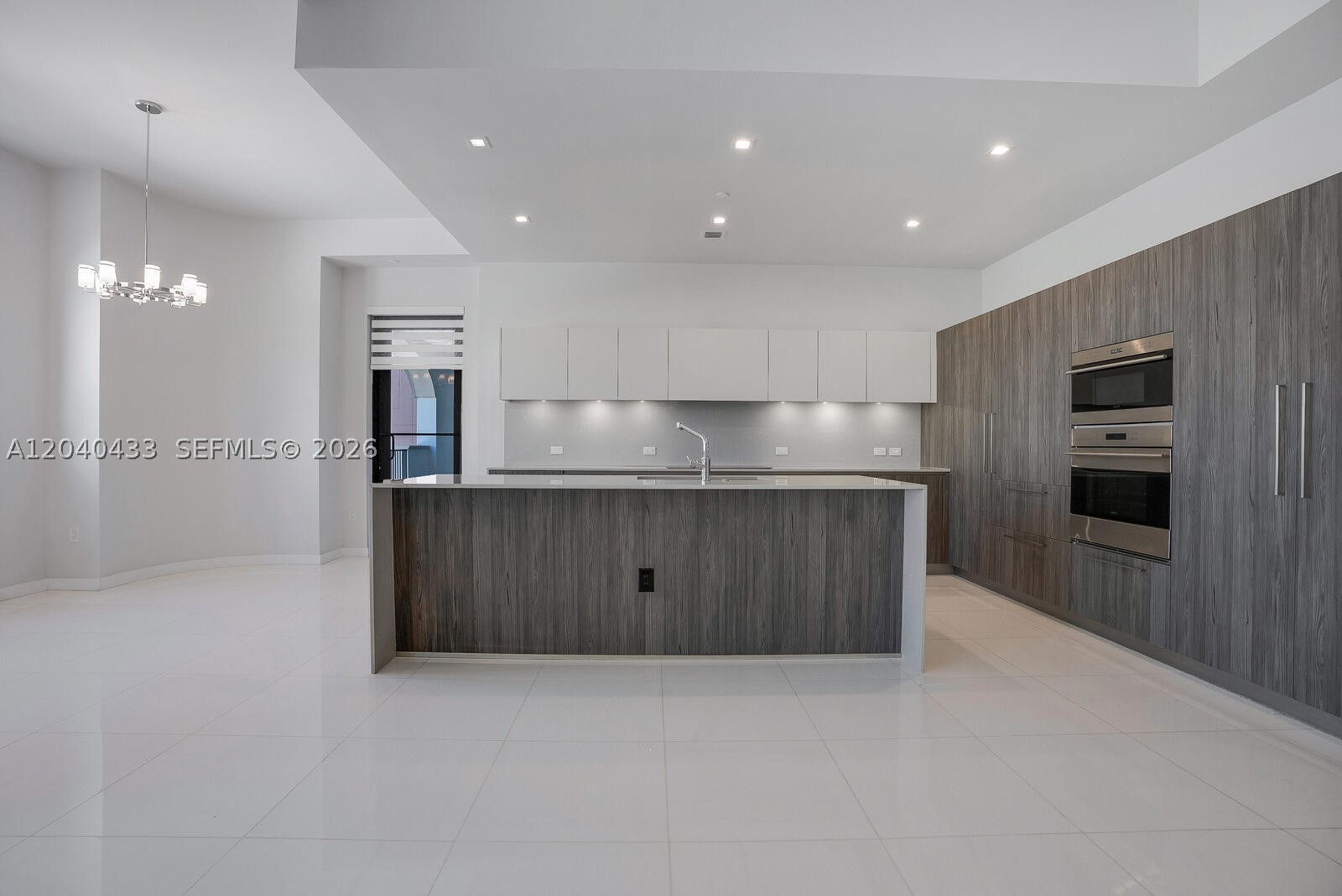 275 Giralda Ave #6C Coral Gables, FL 33134