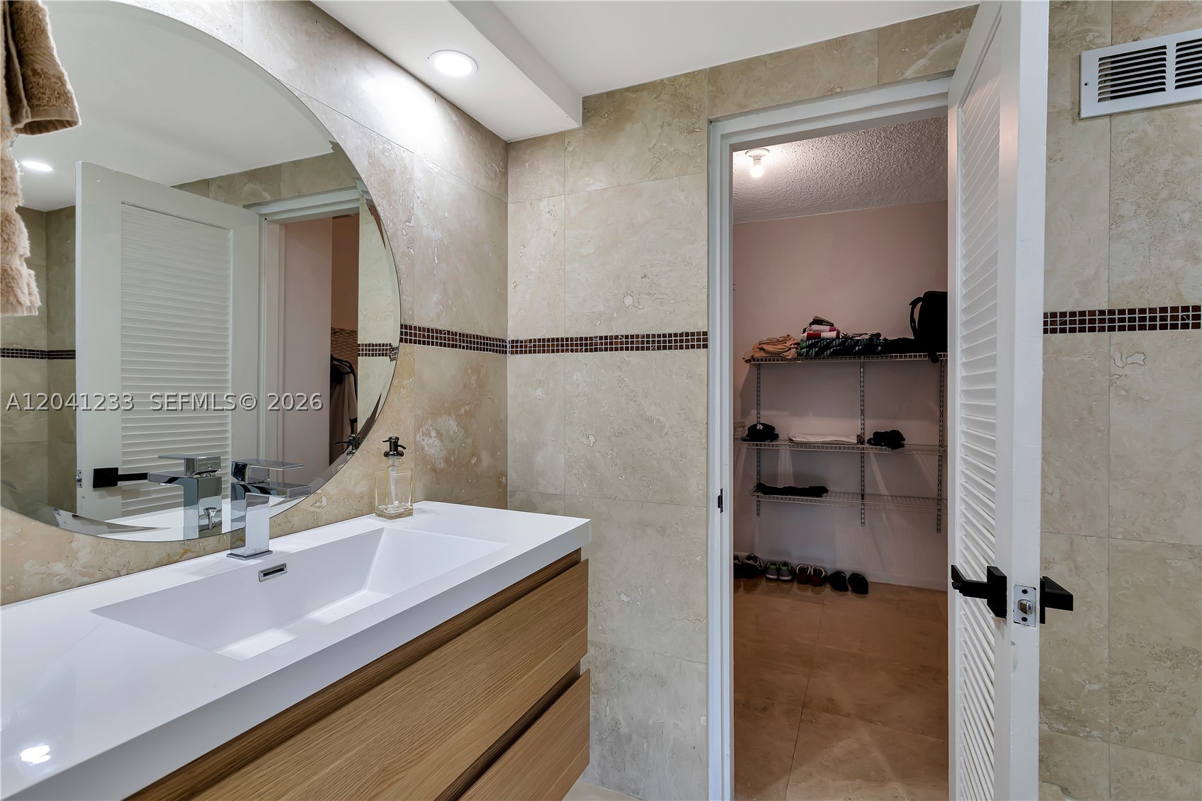 800 West Ave #635 Miami Beach, FL 33139