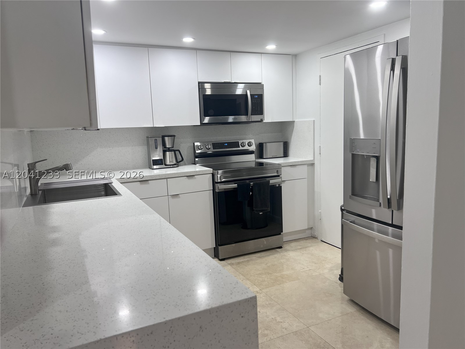 800 West Ave #635 Miami Beach, FL 33139