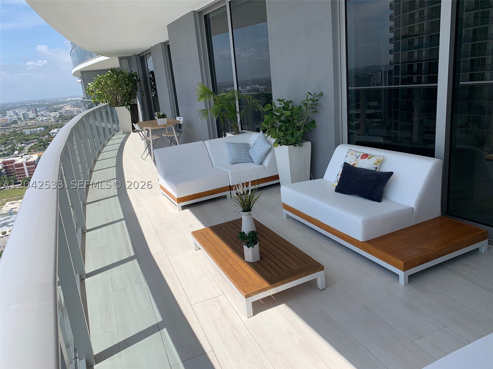 488 NE 18th St #4310 Miami, FL 33132