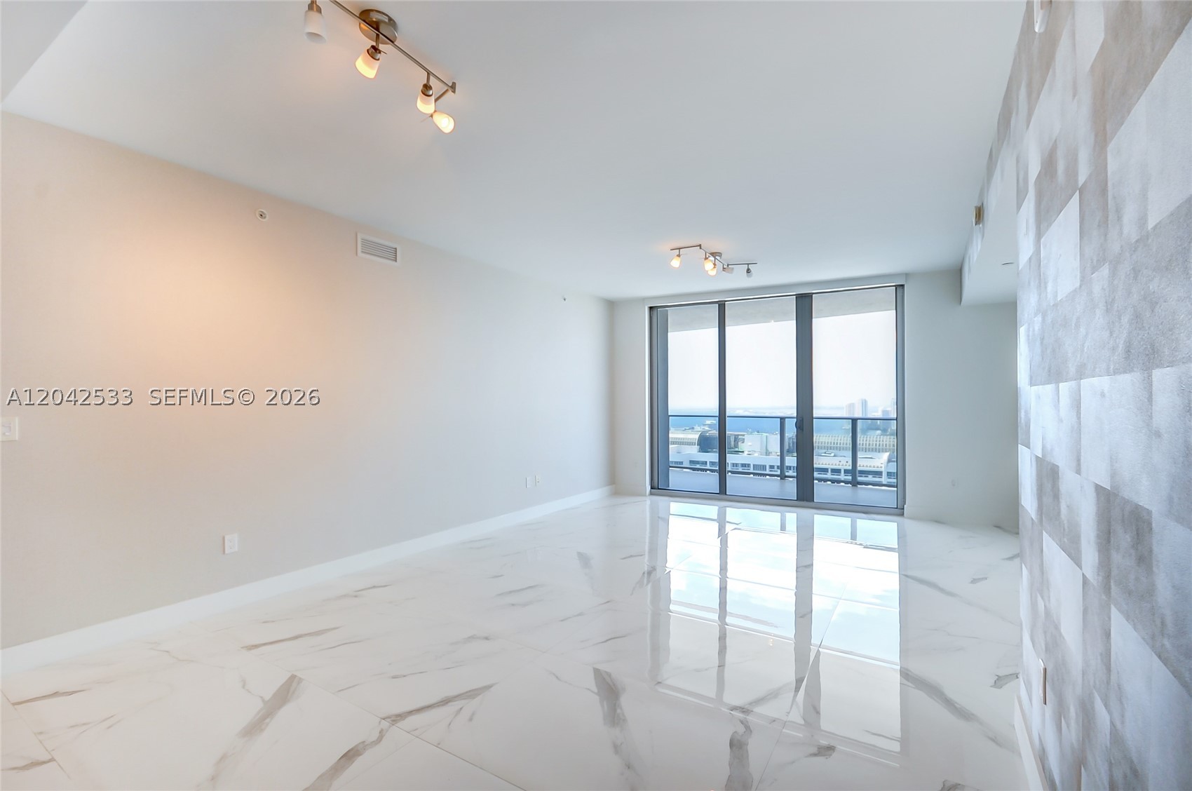 488 NE 18th St #4310 Miami, FL 33132