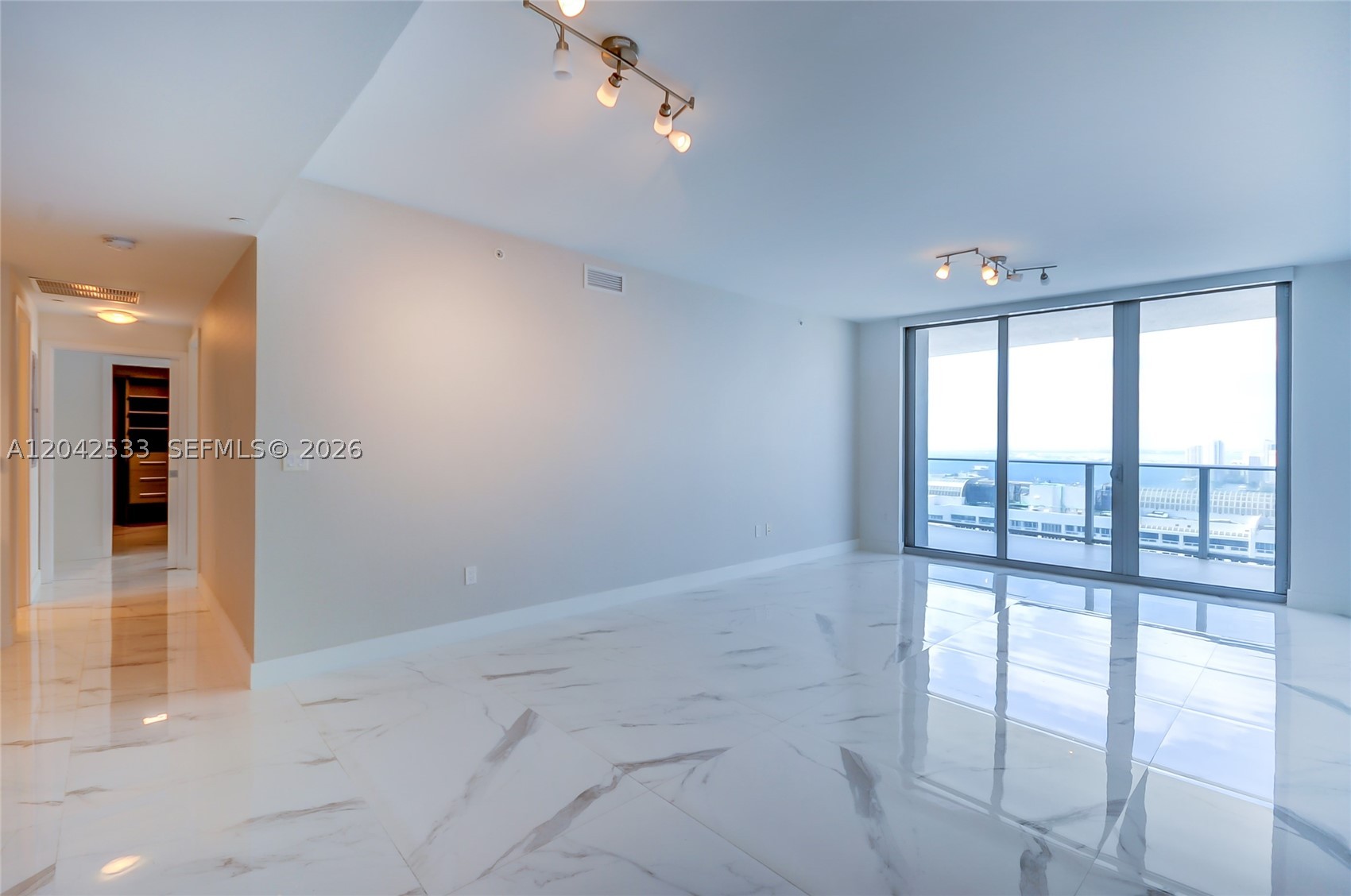 488 NE 18th St #4310 Miami, FL 33132
