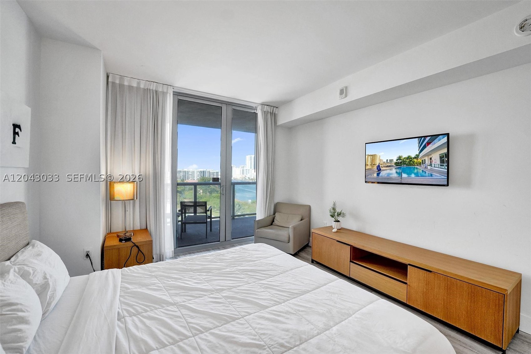 image Beachwalk Condominium55