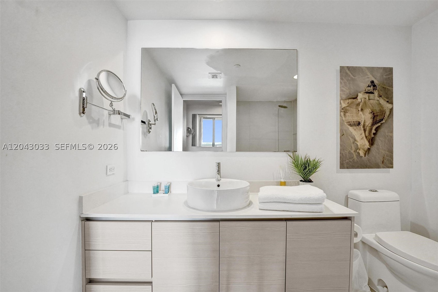 image Beachwalk Condominium61