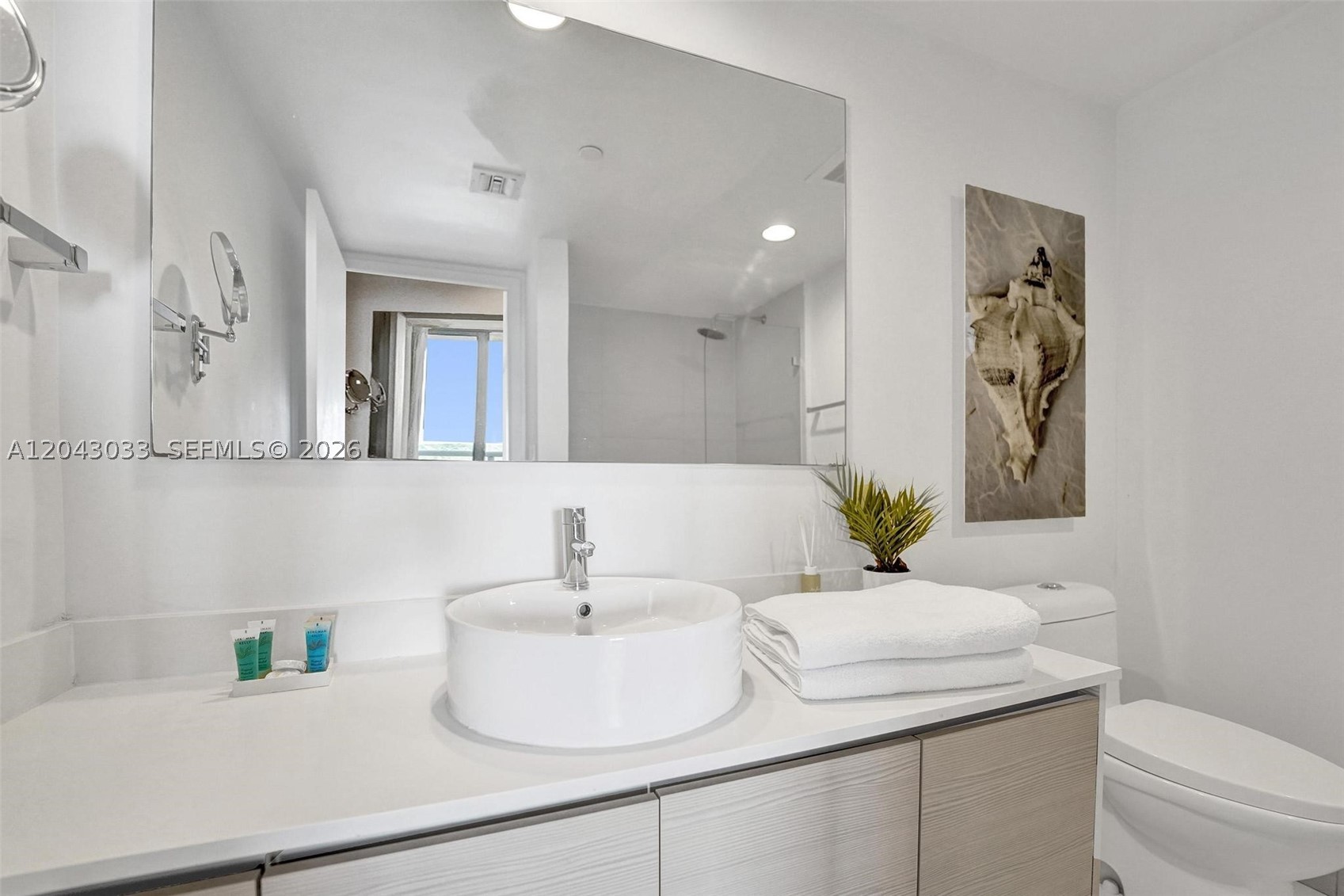 image Beachwalk Condominium62