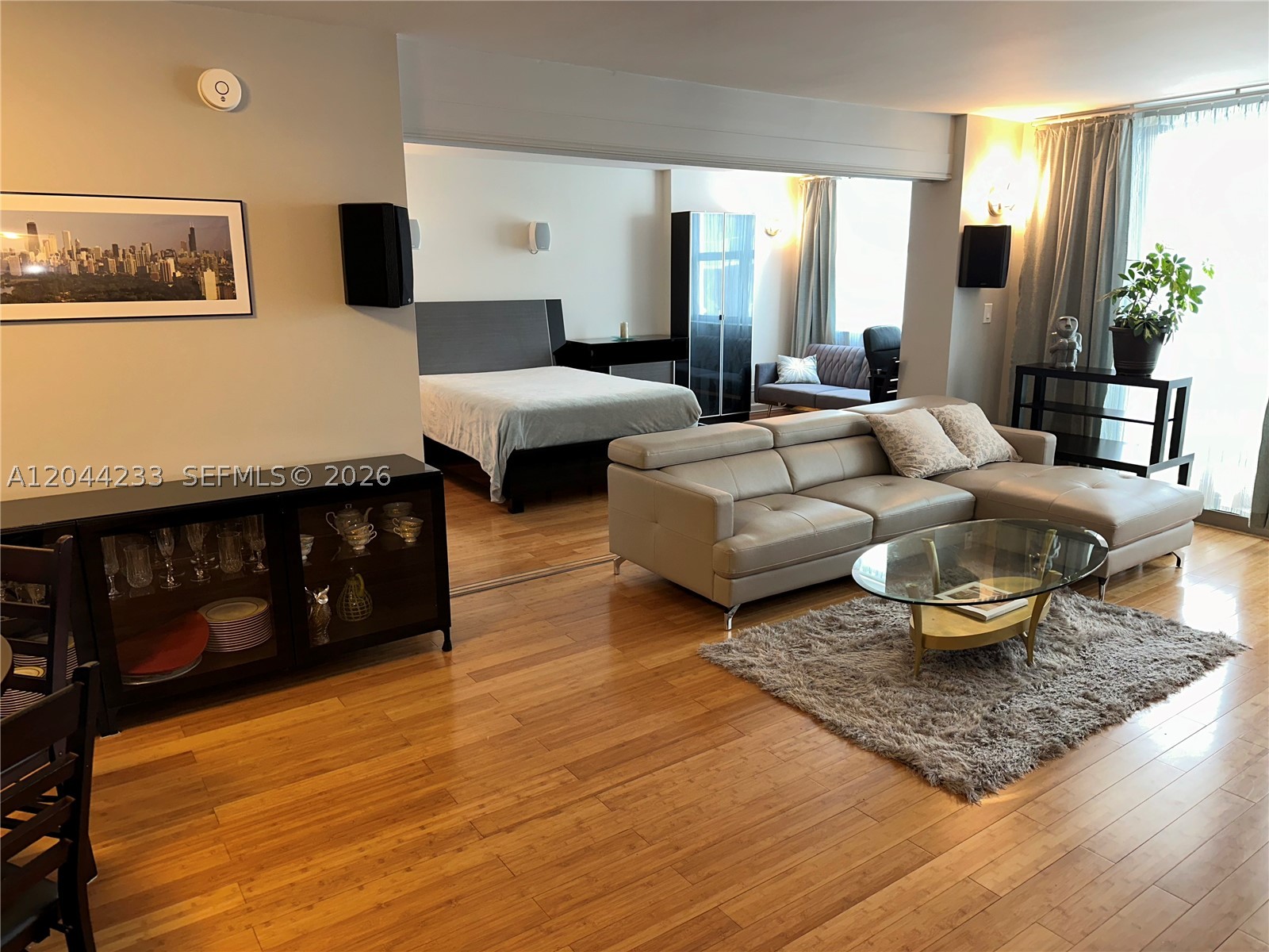 6039 Collins Ave #1205 Miami Beach, FL 33140