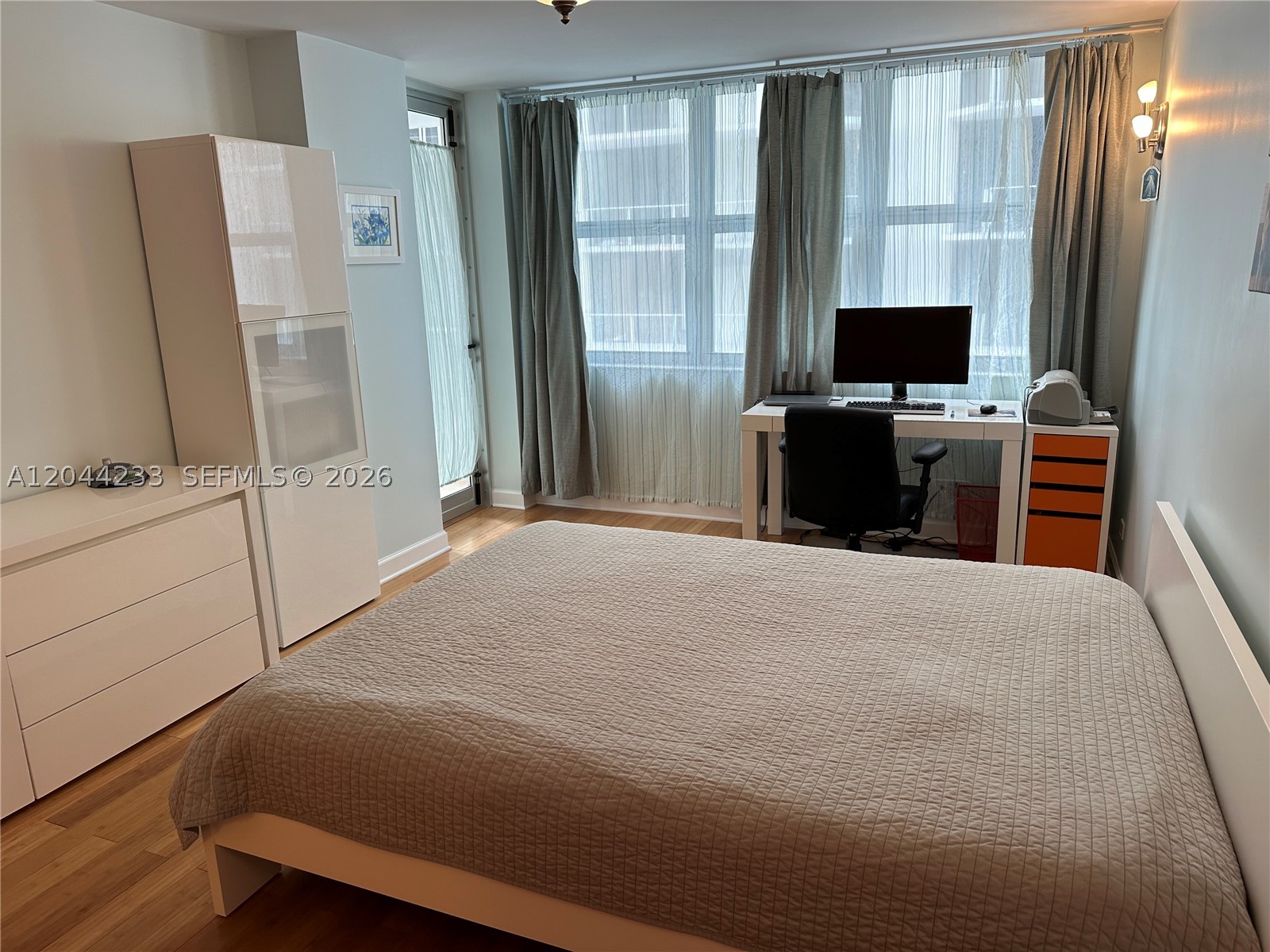 6039 Collins Ave #1205 Miami Beach, FL 33140