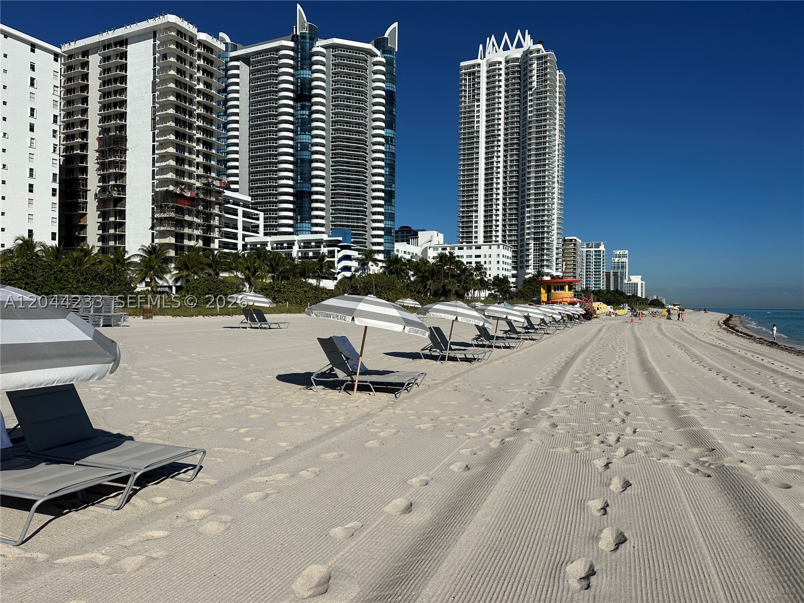 6039 Collins Ave #1205 Miami Beach, FL 33140