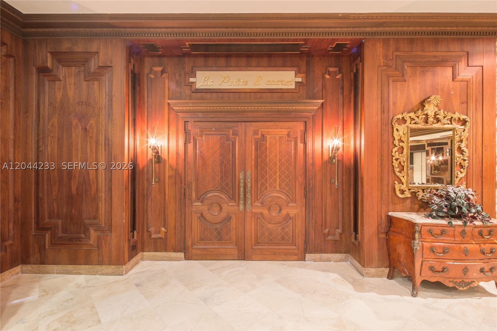 6039 Collins Ave #1205 Miami Beach, FL 33140