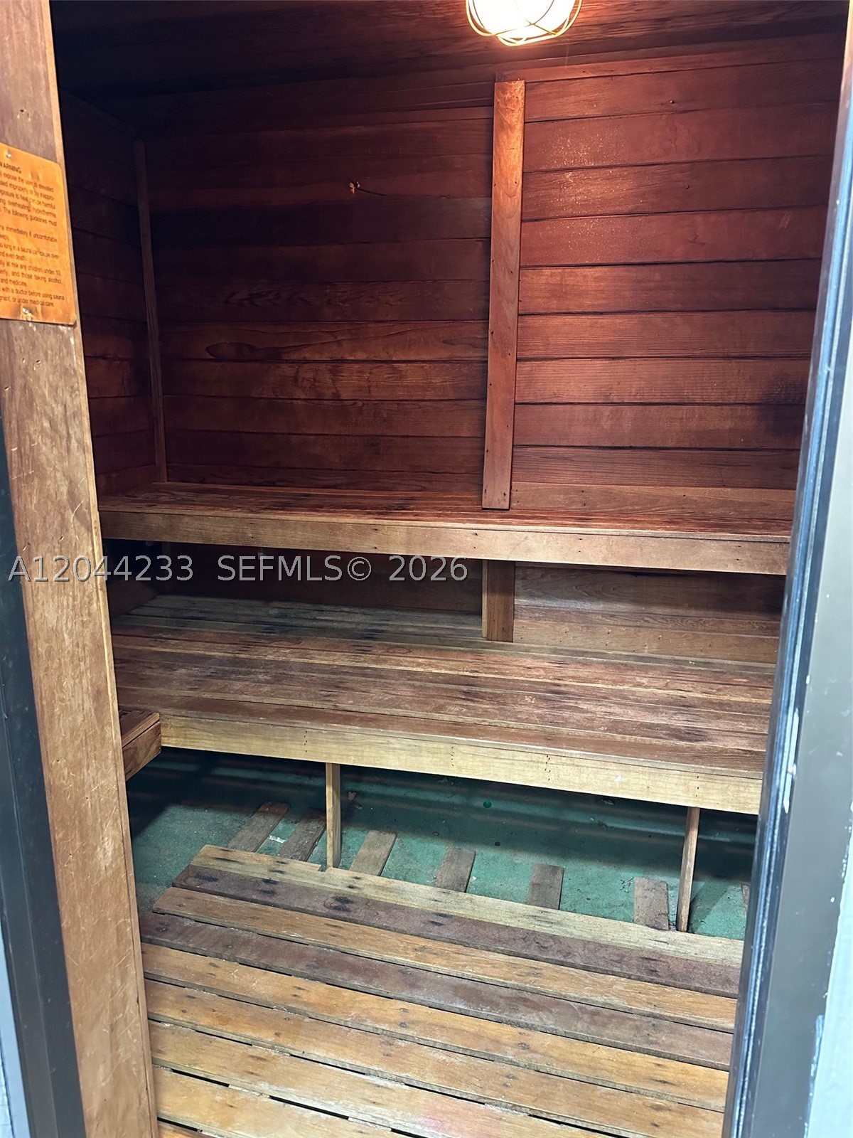 6039 Collins Ave #1205 Miami Beach, FL 33140