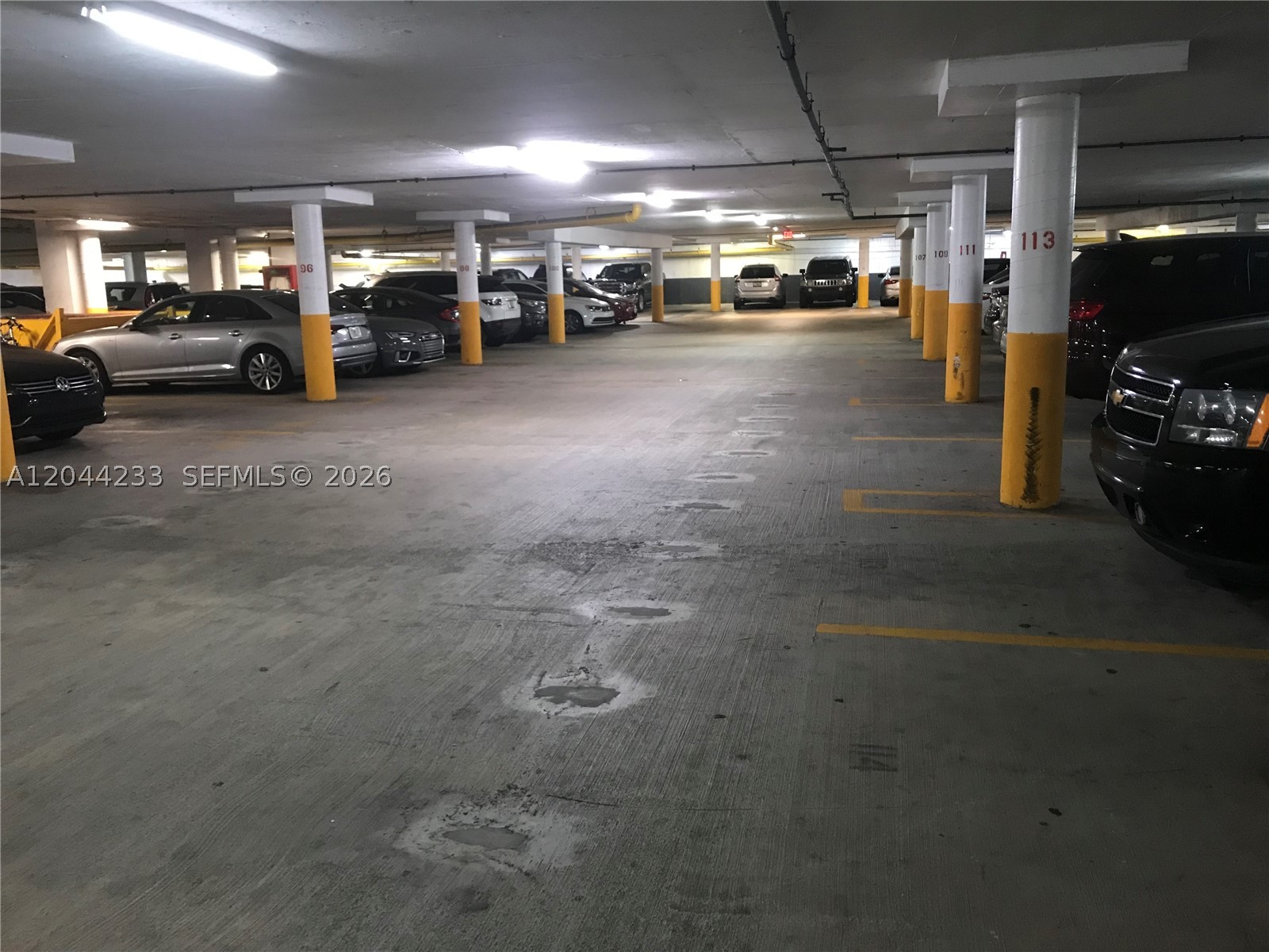 6039 Collins Ave #1205 Miami Beach, FL 33140