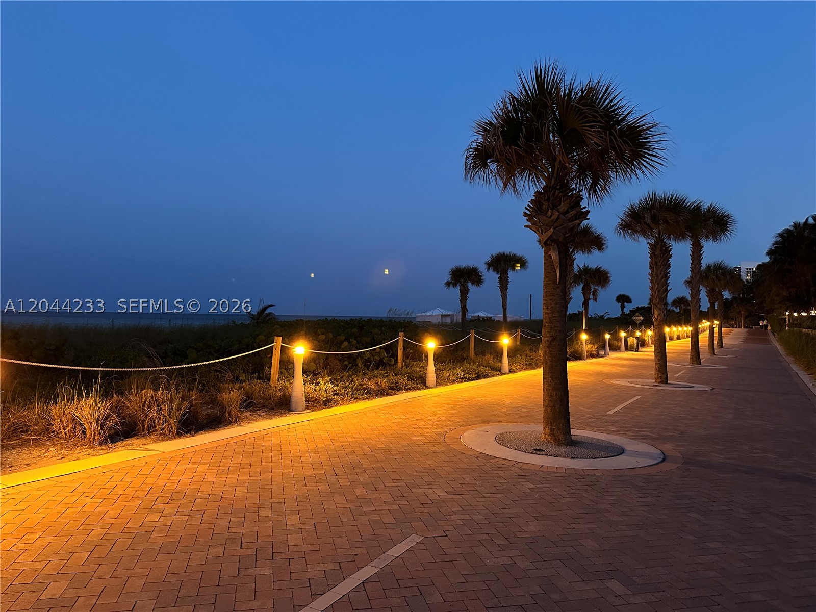 6039 Collins Ave #1205 Miami Beach, FL 33140
