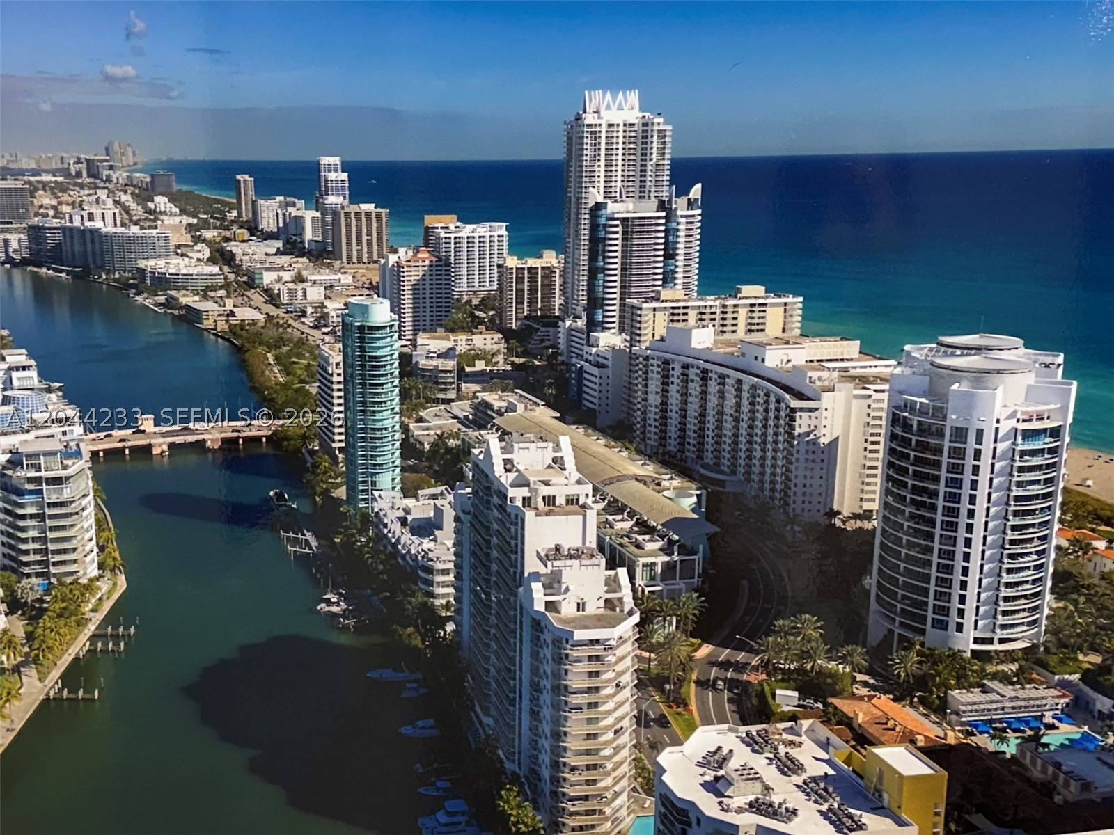 6039 Collins Ave #1205 Miami Beach, FL 33140