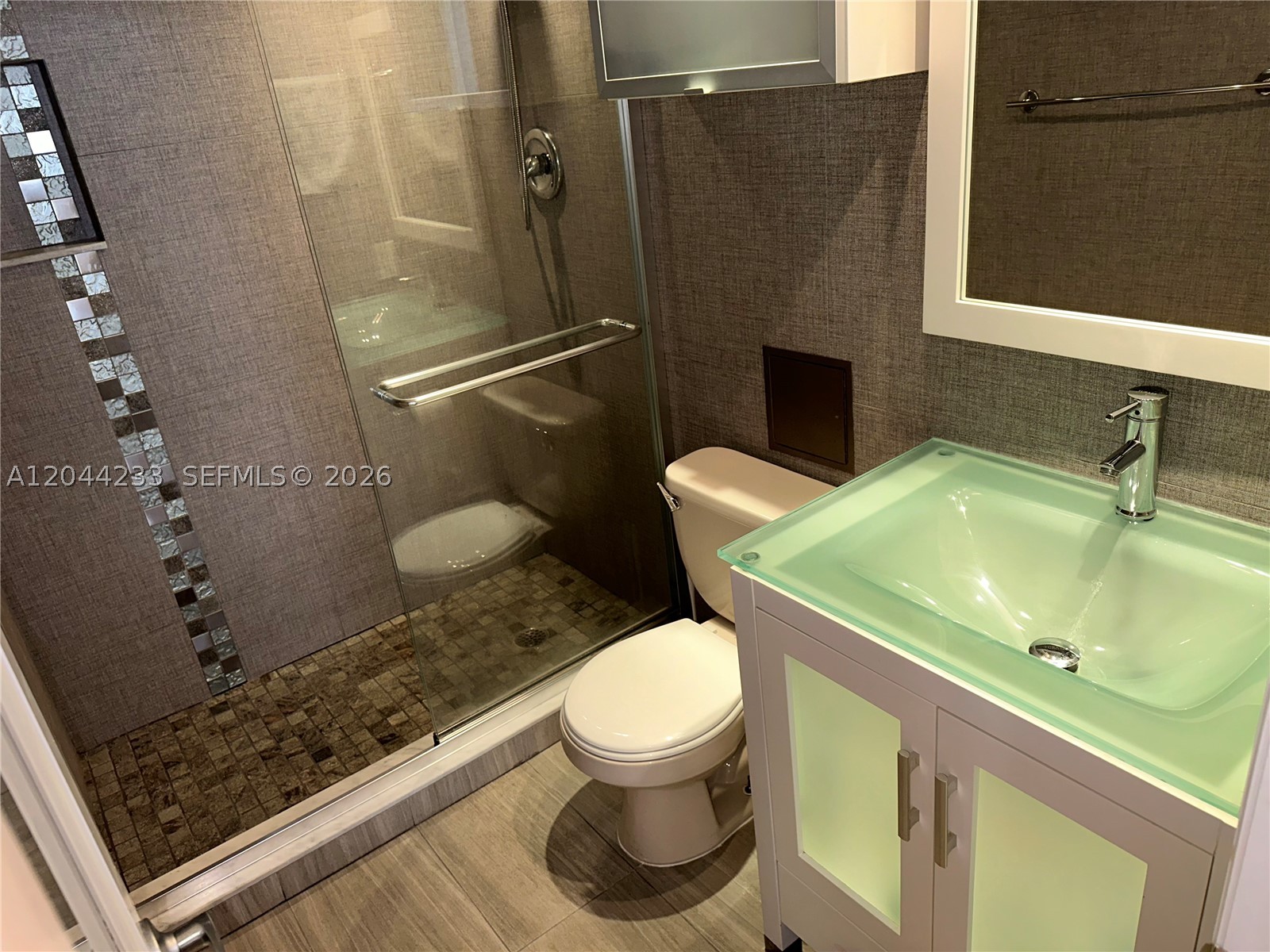 6039 Collins Ave #1205 Miami Beach, FL 33140