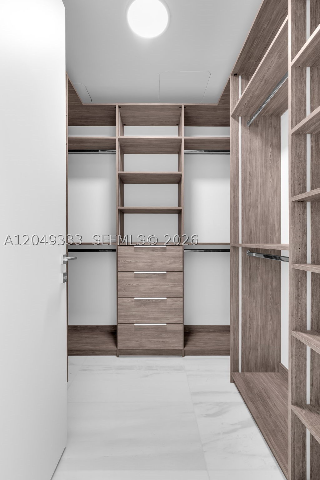 image Aston Martin Residence13